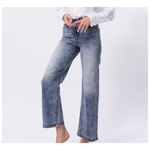 Load image into Gallery viewer, Baylor 90s Denim Wide Leg Jeans