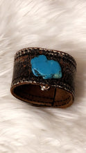 Load image into Gallery viewer, Distressed Leather Bracelet