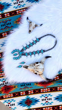 Load image into Gallery viewer, Shania Squash Blossom Necklace
