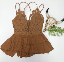 Load image into Gallery viewer, Bralette Top in mocha