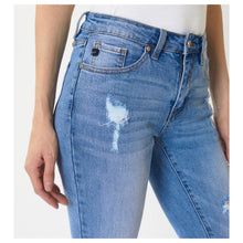 Load image into Gallery viewer, Memphis Kan Can Distressed Jeans