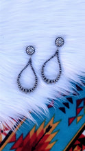 Load image into Gallery viewer, Sedona Silver Earrings