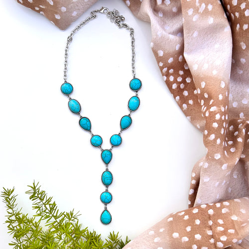 Lily Necklace