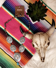 Load image into Gallery viewer, Dolly Necklace