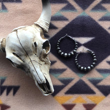 Load image into Gallery viewer, Laredo Pearl Hoops