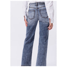 Load image into Gallery viewer, Baylor 90s Denim Wide Leg Jeans