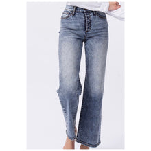 Load image into Gallery viewer, Baylor 90s Denim Wide Leg Jeans